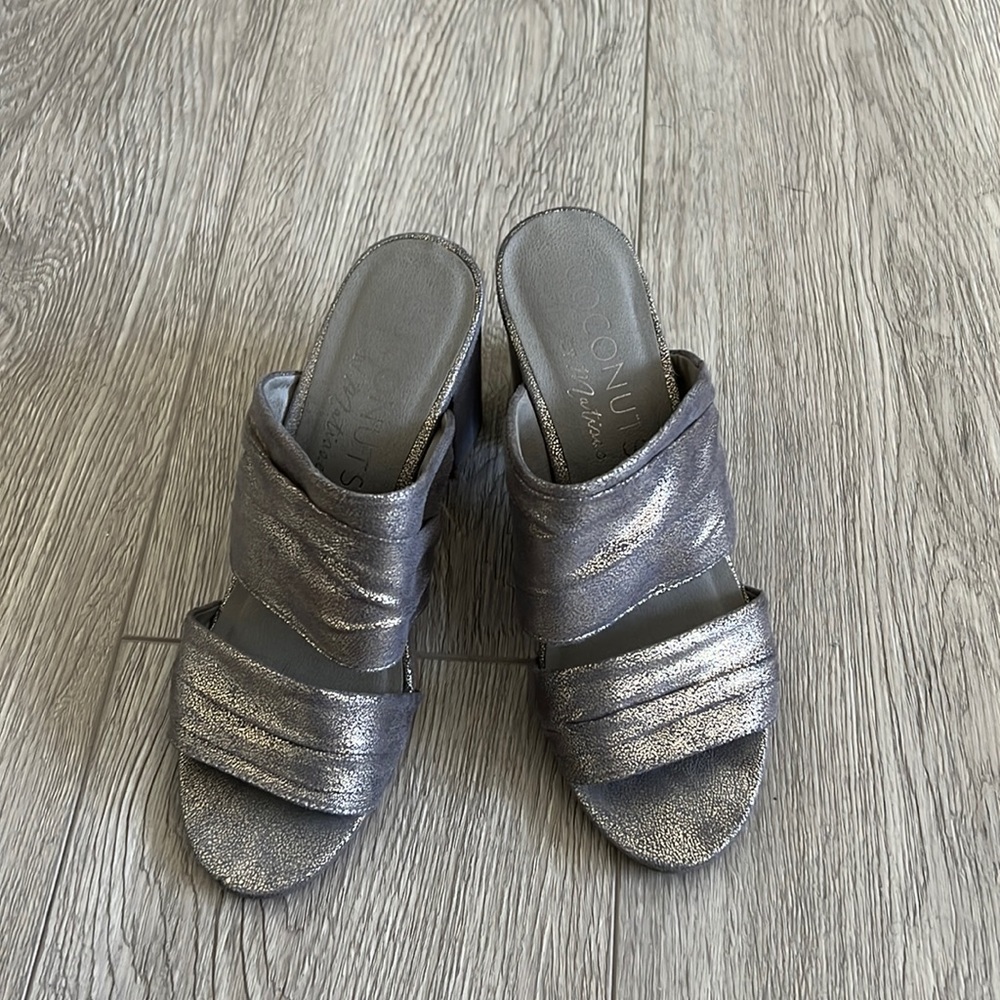 Super comfy heeled sandals by Matisse